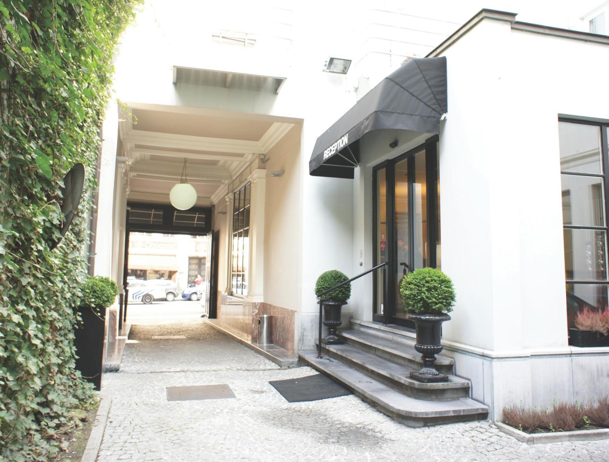 Hotel La Legende Brussels Exterior photo